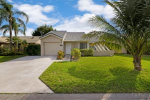5681 Strawberry Lakes Cir, Lake Worth, FL 33463, Sold 01/18/22