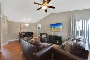 5681 Strawberry Lakes Cir, Lake Worth, FL 33463, Sold 01/18/22