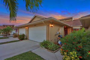 12730 SE Berwick Ct, Hobe Sound, FL 33455, Sold 12/23/21