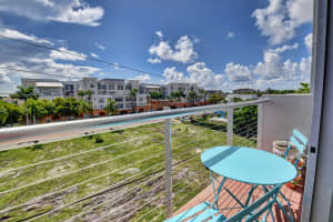 185 NE 4th Ave, Delray Beach, FL 33483, Sold 12/06/21