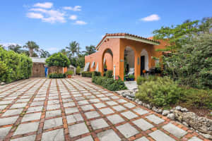 616 Claremore Dr, West Palm Beach, FL 33401, Sold 01/07/22