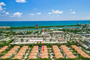 65 Laurel Oaks Cir, Jupiter, FL 33469, Sold 11/08/21