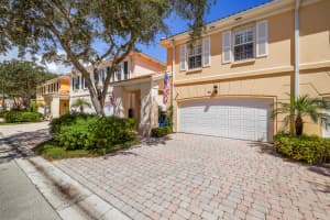 65 Laurel Oaks Cir, Jupiter, FL 33469, Sold 11/08/21