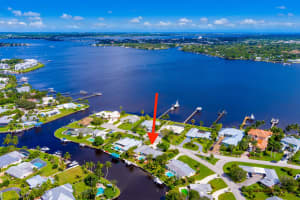 2146 SW Gull Harbor Ln, Palm City, FL 34990, Sold 12/03/21