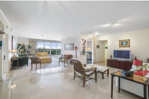 550 SE Mizner Blvd APT B504, Boca Raton, FL 33432, Sold 01/31/22