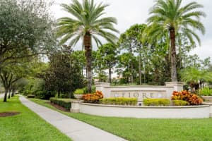8106 Myrtlewood Cir W, Palm Beach Gardens, FL 33418, Sold 12/17/21