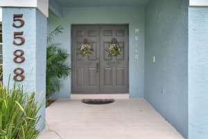 5588 NW 77th Ct, Pompano Beach, FL 33073, Sold 12/02/21