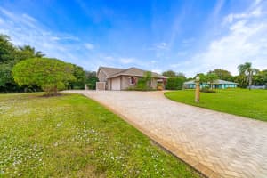 2670 NE Pinecrest Lakes Blvd, Jensen Beach, FL 34957, Sold 12/30/21