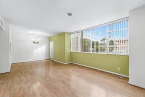 250 NE 20th St, Boca Raton, FL 33431, Sold 03/10/22