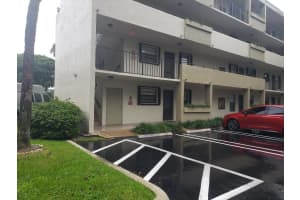 555 Banyan Tree Ln, Delray Beach, FL 33483, Sold 12/08/21