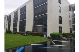 555 Banyan Tree Ln, Delray Beach, FL 33483, Sold 12/08/21