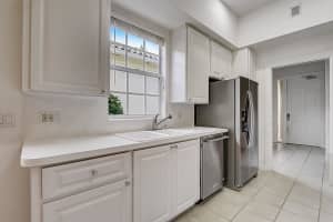 4788 Temple Dr, Delray Beach, FL 33445, Sold 02/02/22