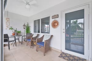 541 Blue Heron Dr, Hallandale Beach, FL 33009, Sold 12/17/21