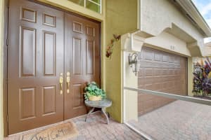 9182 Via Classico E, Wellington, FL 33411, Sold 02/25/22