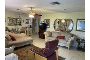 1563 6th St, West Palm Beach, FL 33401, Sold 01/20/22