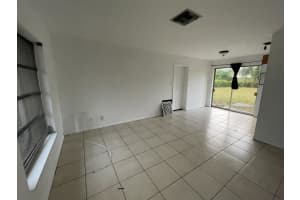 2444 3rd St SW, Vero Beach, FL 32962, Sold 12/30/21