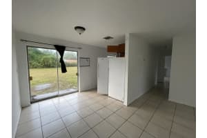 2444 3rd St SW, Vero Beach, FL 32962, Sold 12/30/21