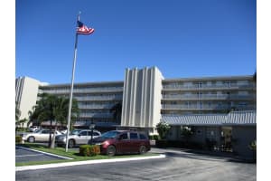 44 Yacht Club Dr, North Palm Beach, FL 33408, Sold 02/22/22