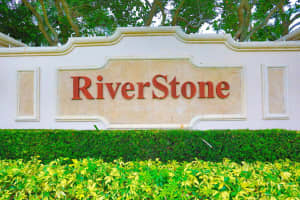 15107 SW 41st St, Davie, FL 33331, Sold 01/14/22