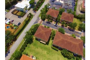 628 Marbella Ln, Lake Park, FL 33403, Sold 12/16/21