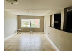 1060 Crystal Lake Dr, Pompano Beach, FL 33064, Sold 03/07/22