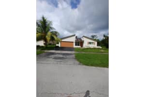 5621 NW 58th Way, Tamarac, FL 33319, Sold 01/14/22