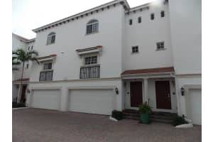 1950 Presidential Way, West Palm Beach, FL 33401, Sold 01/18/22