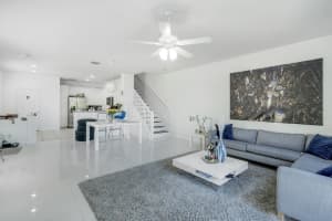 1046 Pinewood Lake Ct, Greenacres, FL 33415, Sold 01/27/22