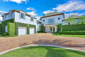 576 Island Dr, Palm Beach, FL 33480, Sold 05/12/22