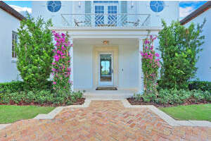 576 Island Dr, Palm Beach, FL 33480, Sold 05/12/22