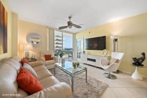 625 Casa Loma Blvd, Boynton Beach, FL 33435, Sold 12/16/21