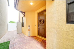 4911 NW 55th Pl, Tamarac, FL 33319, Sold 12/17/21