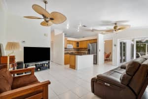 418 Sandalwood Ln, Boca Raton, FL 33487, Sold 12/10/21