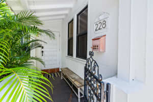 228 Lytton Ct, West Palm Beach, FL 33405, Sold 03/01/22