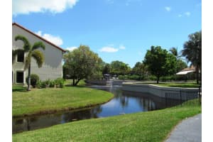3201 Jog Park Dr, Greenacres, FL 33467, Sold 12/30/21