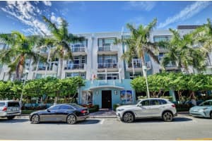 180 NE 4th Ave, Delray Beach, FL 33483, Sold 02/25/22