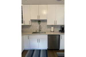 9193 SW 20th St, Boca Raton, FL 33428, Sold 01/04/22