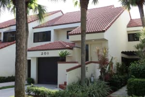 201 Sea Oats Dr, Juno Beach, FL 33408, Sold 05/27/22