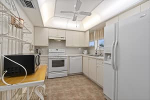 2950 SE Ocean Blvd, Stuart, FL 34996, Sold 12/07/21