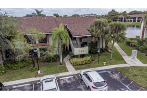 202 Lake Pointe Dr, Oakland Park, FL 33309, Sold 12/17/21