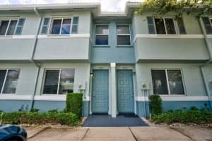 1947 Gardenia Ct, Riviera Beach, FL 33404, Sold 12/28/21