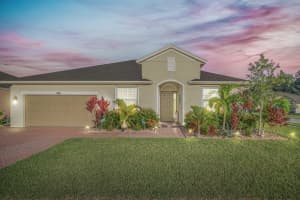 858 Gairloch Ln, Fort Pierce, FL 34947, Sold 12/20/21