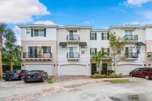 559 NW 35th Pl, Boca Raton, FL 33431, Sold 02/24/22