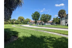 6031 Shaker Wood Cir, Tamarac, FL 33319, Sold 01/05/22