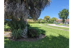 6031 Shaker Wood Cir, Tamarac, FL 33319, Sold 01/05/22