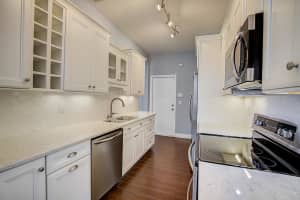 372 River Bluff Ln, Royal Palm Beach, FL 33411, Sold 03/02/22