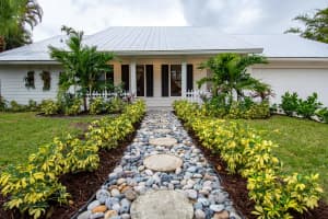 1260 Holly Cove Dr, Jupiter, FL 33458, Sold 03/24/22