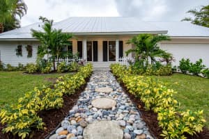 1260 Holly Cove Dr, Jupiter, FL 33458, Sold 03/24/22
