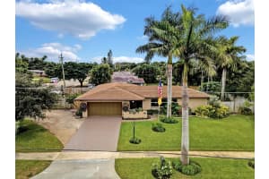 1401 Lake Bass Dr, Lake Worth, FL 33461, Sold 02/01/22