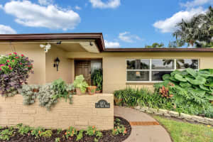 1401 Lake Bass Dr, Lake Worth, FL 33461, Sold 02/01/22